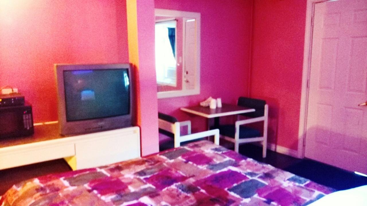 Leisure Motel Windsor Zewnętrze zdjęcie