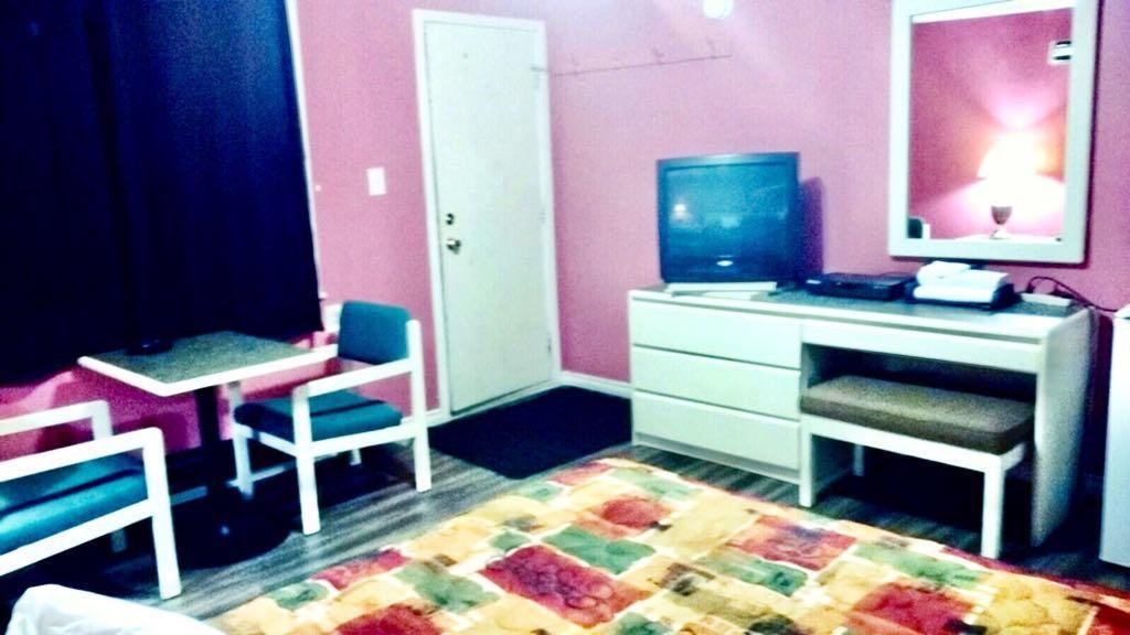 Leisure Motel Windsor Zewnętrze zdjęcie